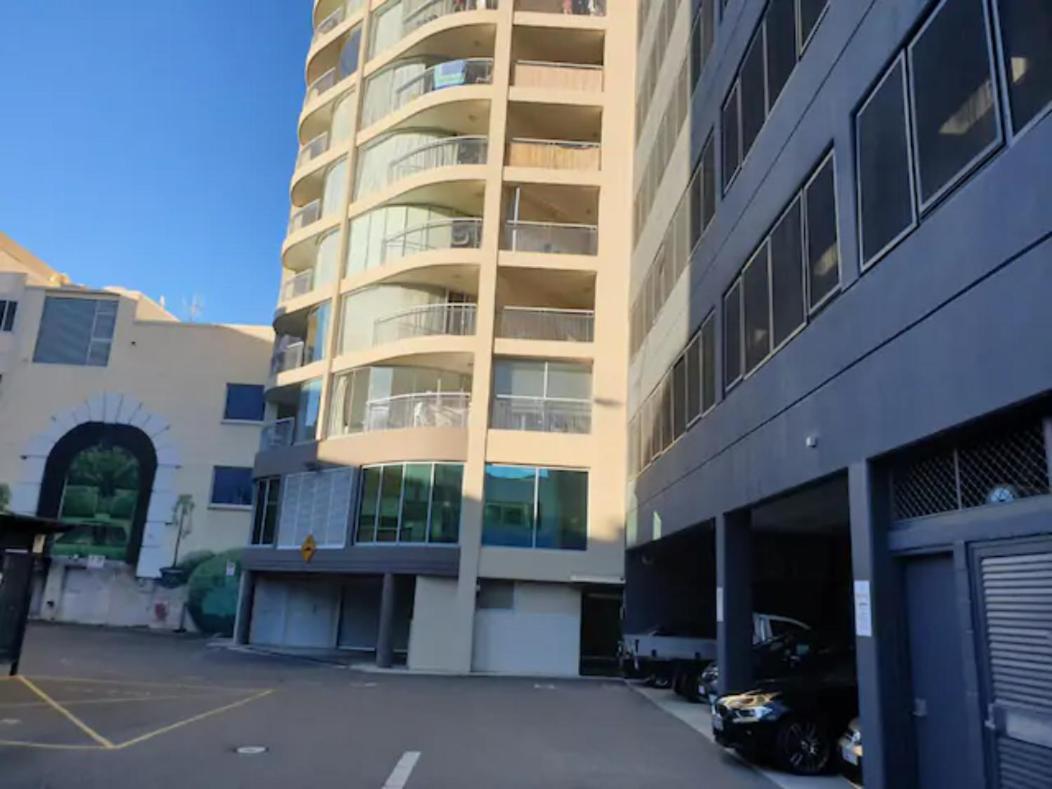 Dana-spacious Private In Shared 2-bedroom Apartment-2 Canberra