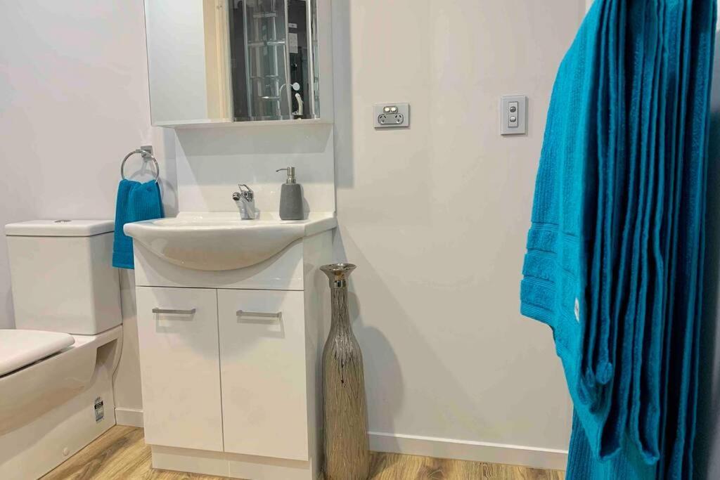 Tiny House In Belconnen 1br Self Contained Wine Holiday home