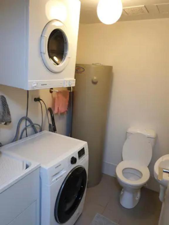 Dana-cozy Private In Shared Apt-rm 2 Apartment Canberra