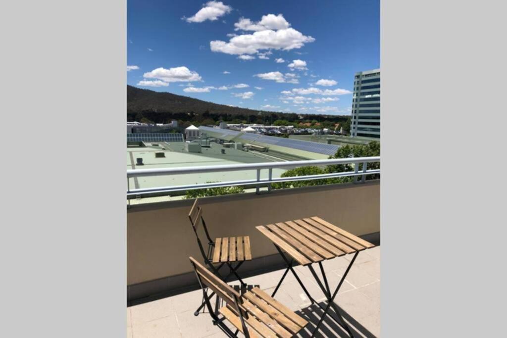 Dana-cozy Private In Shared Apt-rm 2 Canberra