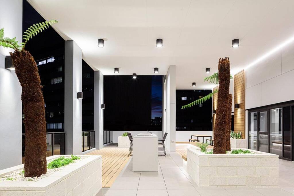 Top Floor With Lake View New Apt 2bds 1csp Heart Of Cbr And Casino Enjoy Welcome Gift Canberra