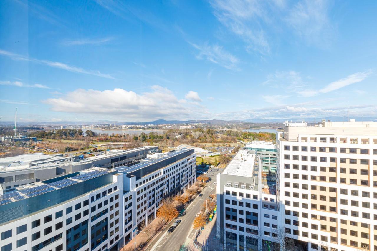 Top Floor With Lake View New Apt 2bds 1csp Heart Of Cbr And Casino Enjoy Welcome Gift Apartment *