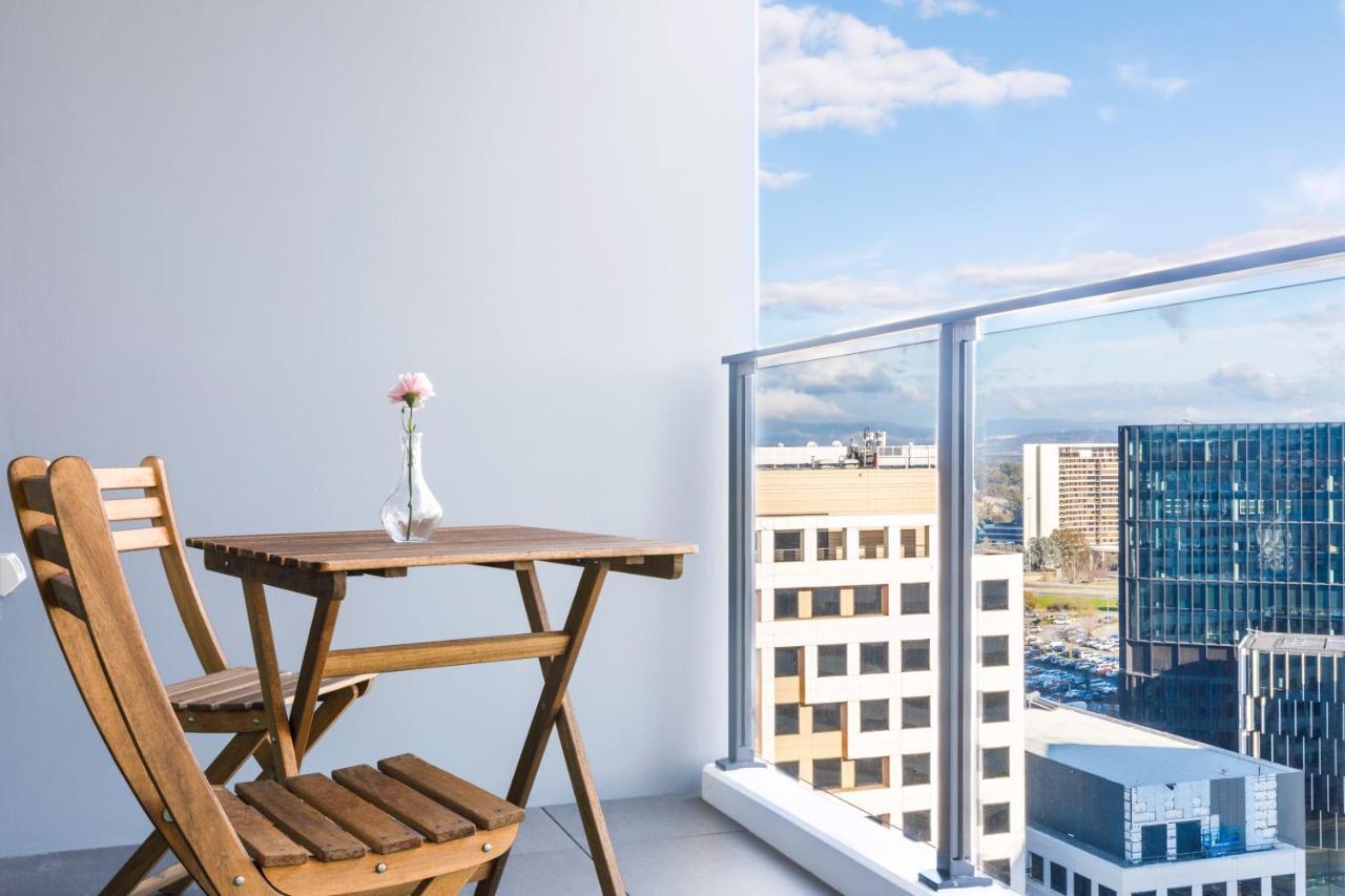 Top Floor With Lake View New Apt 2bds 1csp Heart Of Cbr And Casino Enjoy Welcome Gift Apartment *