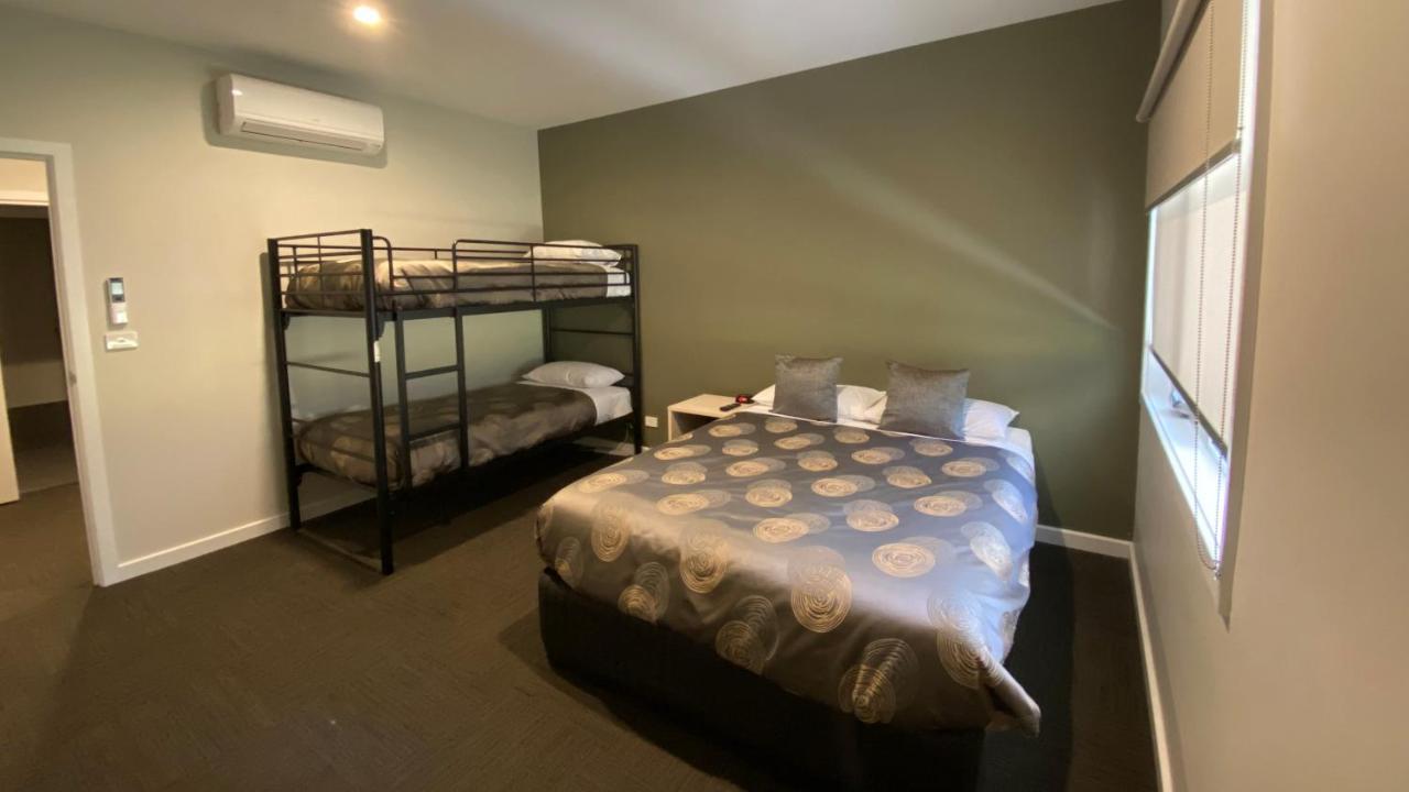 Lodge Leumeah Canberra