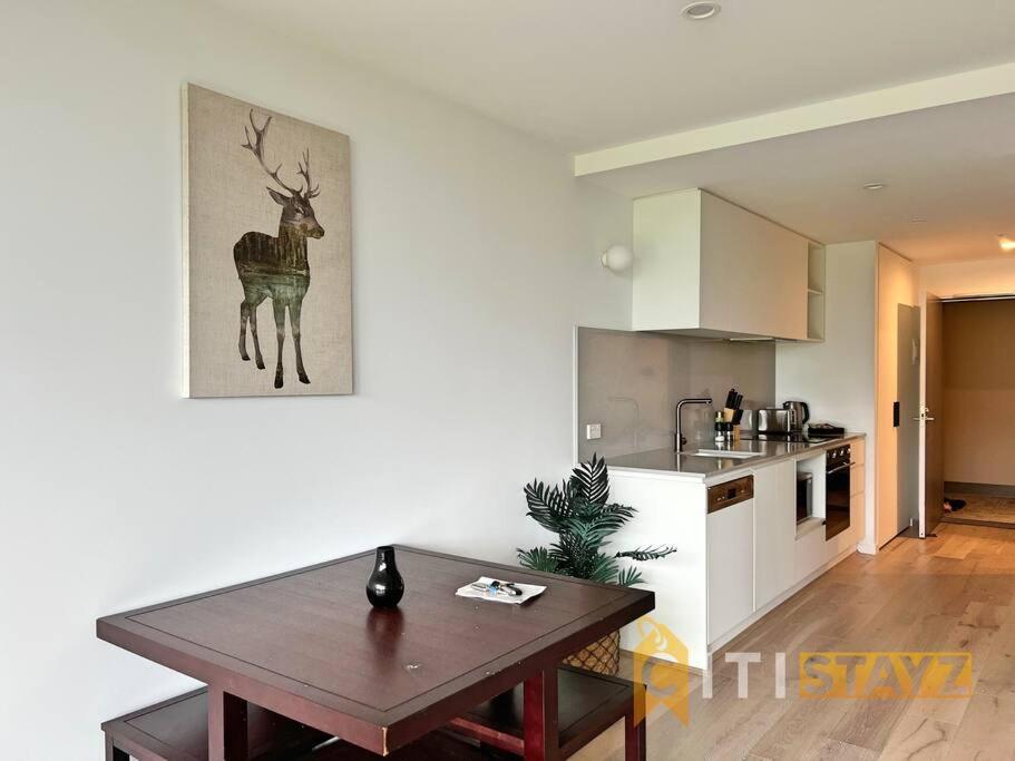 Sensational 1Bd, 1Bth Apt W/ Impressive Park Views Apartamento Camberra