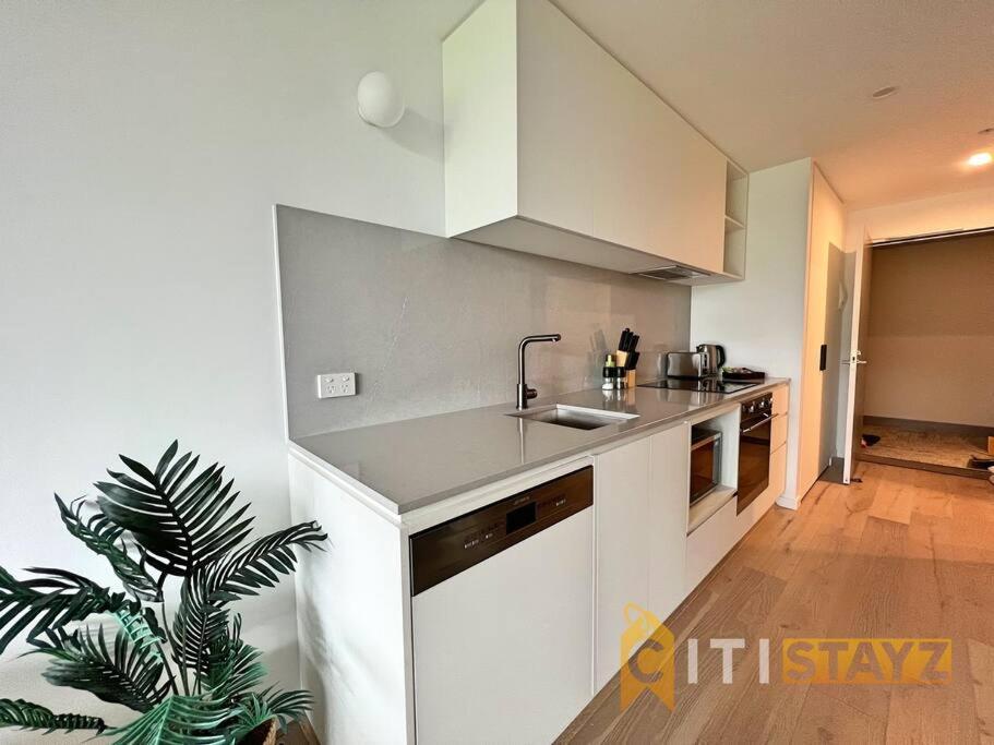 Apartamento Sensational 1Bd, 1Bth Apt W/ Impressive Park Views *