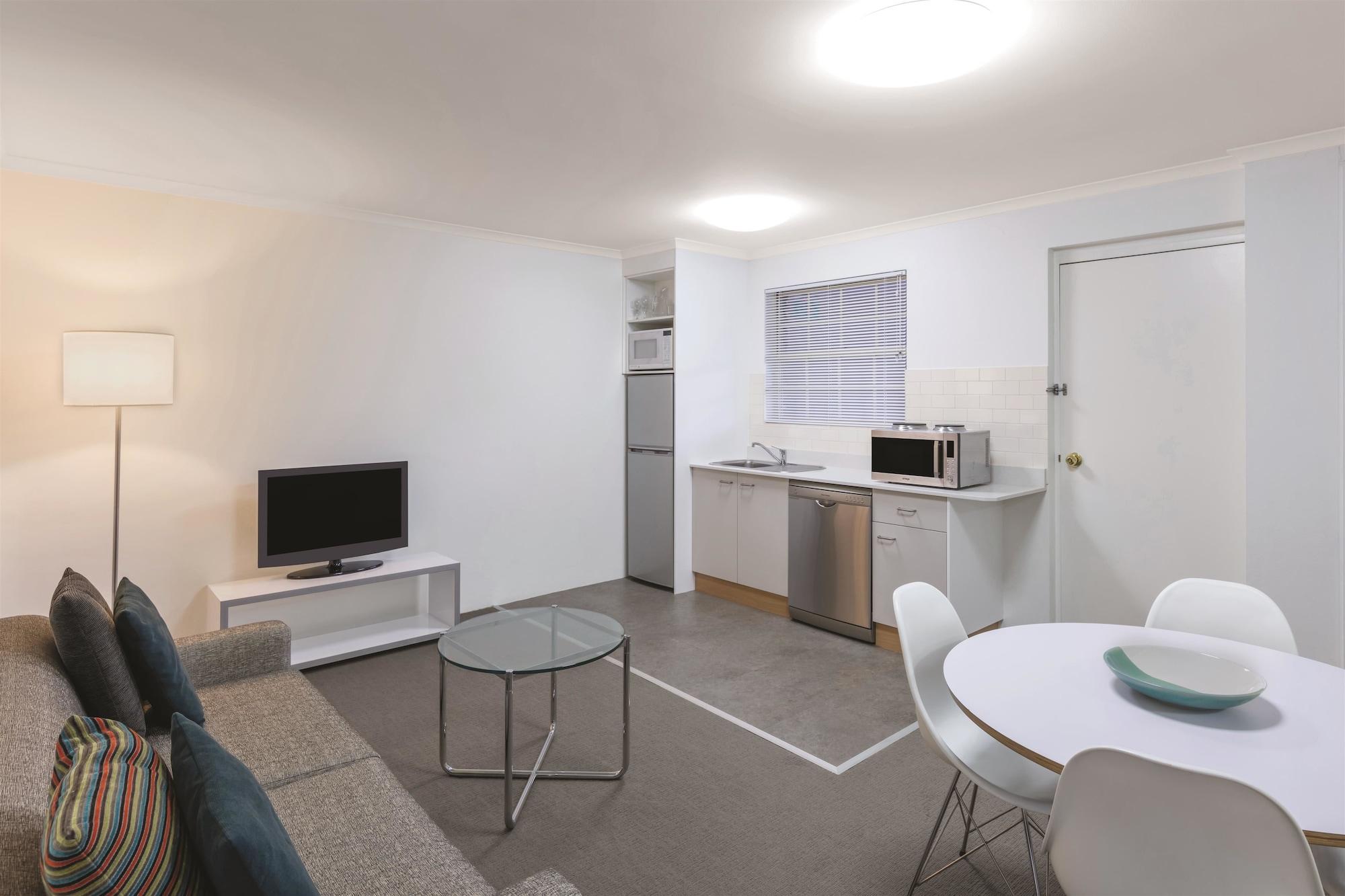 Adina Serviced Kingston Aparthotel