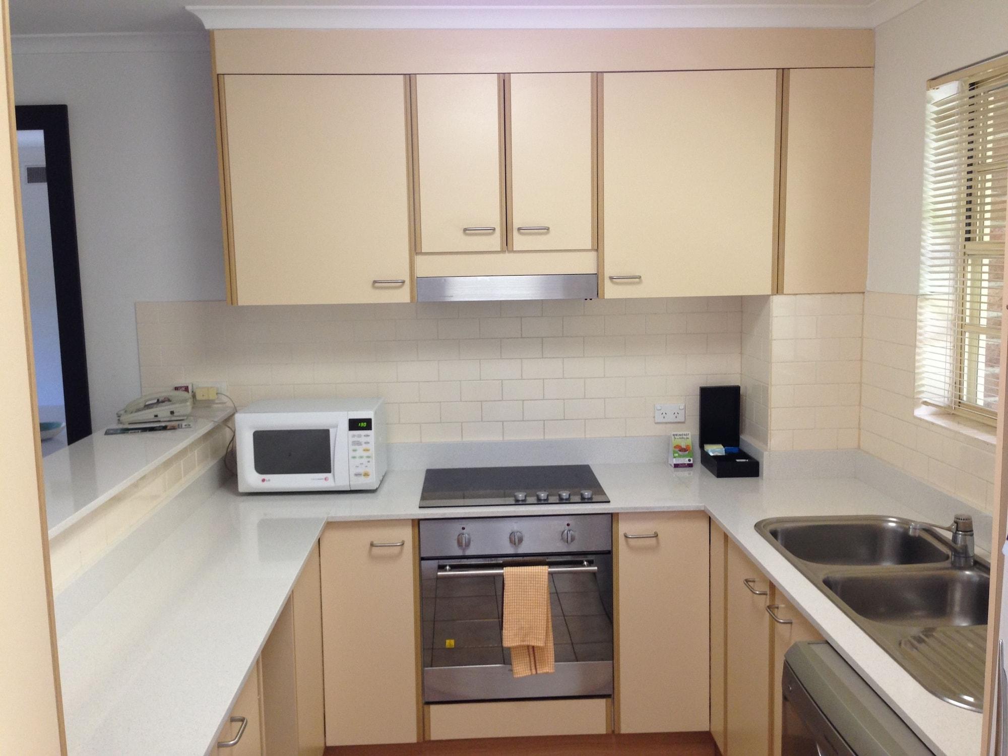 Aparthotel Adina Serviced Kingston