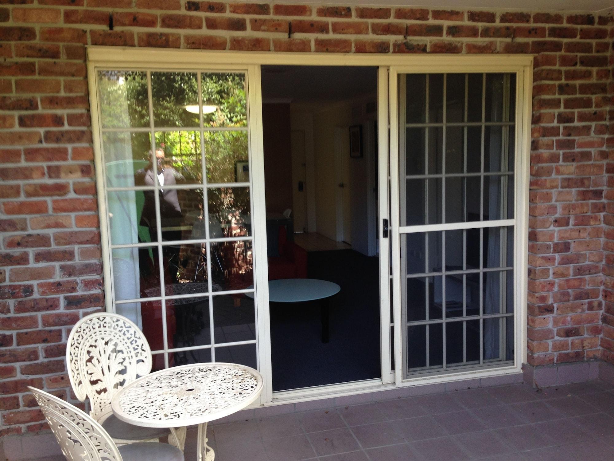 Adina Serviced Kingston Aparthotel Camberra
