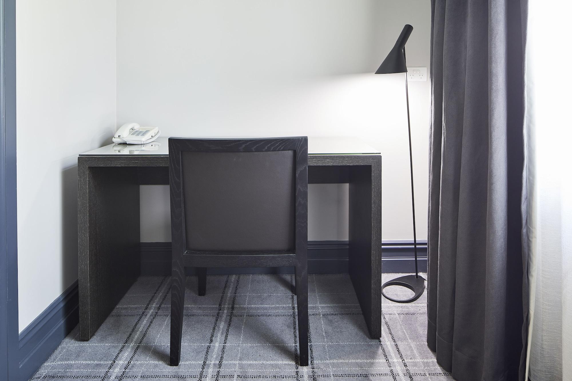 Hotel Brassey - Managed By Doma Canberra