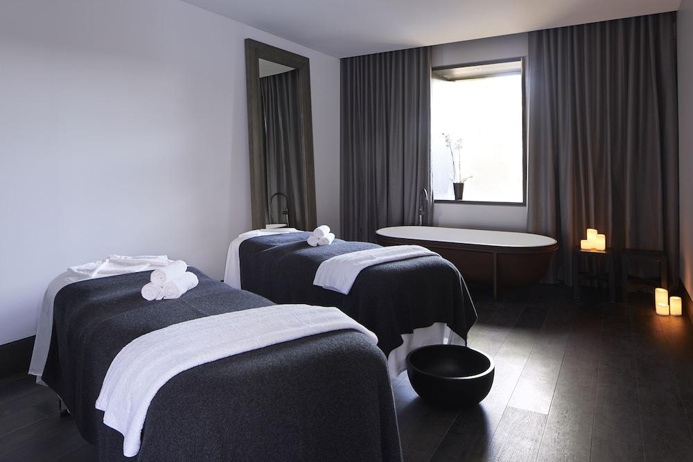 Hotel Brassey - Managed By Doma Canberra