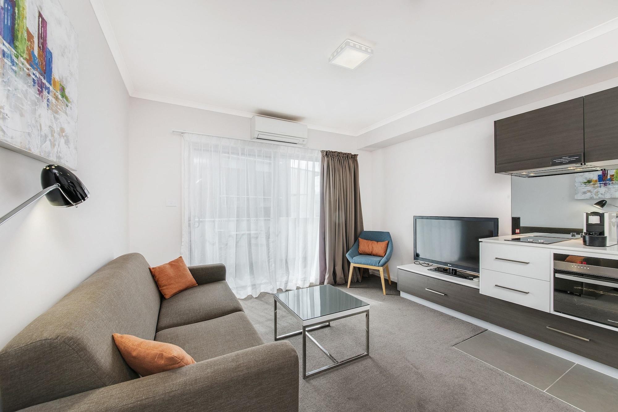 Aparthotel Abode Tuggeranong