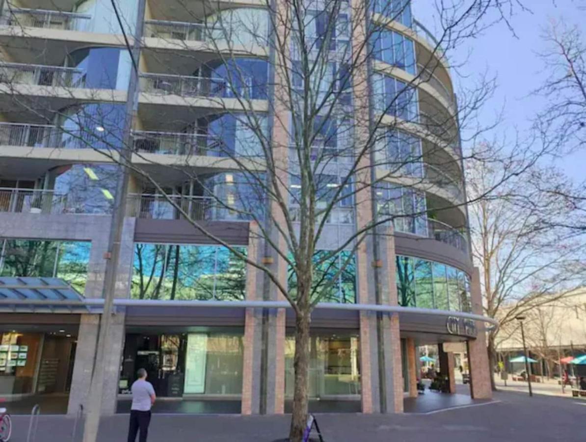Dana-cozy With Shared Entry In The Canberra