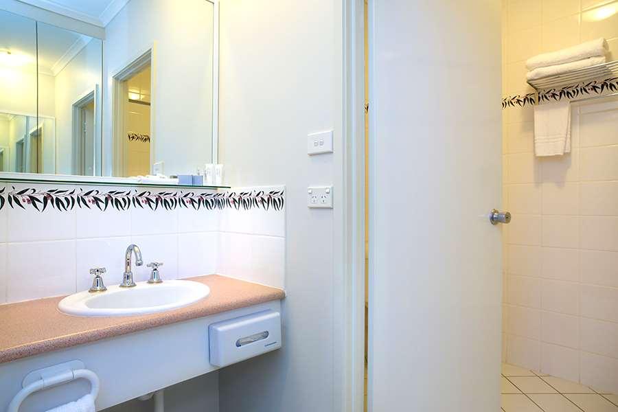 Alpha 4* Canberra