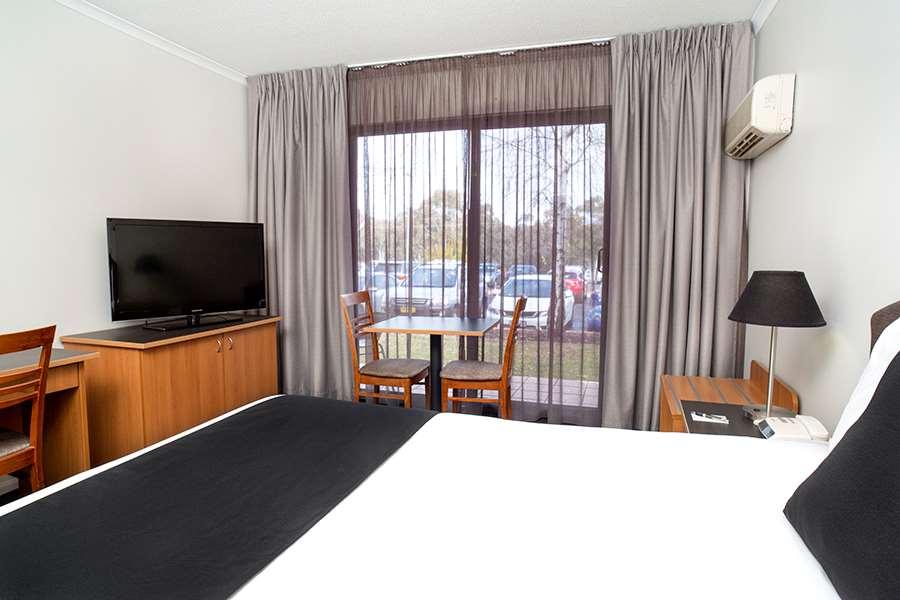 Alpha 4* Canberra