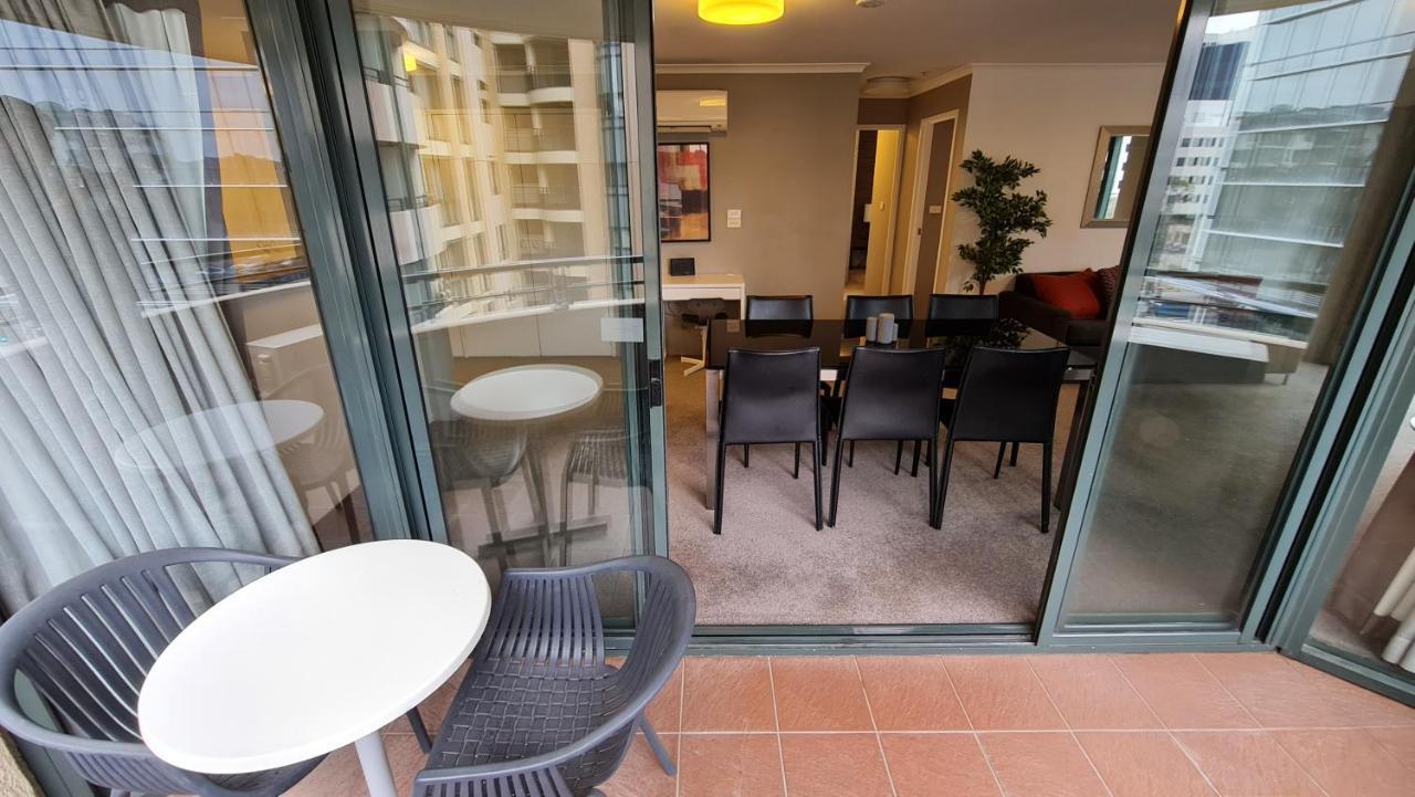 2br 2bath L4 Executive Apartment, In Centre Apartment