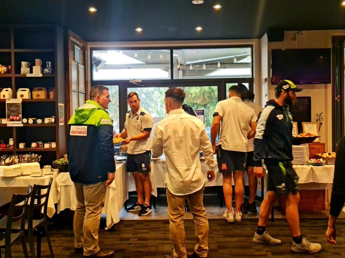 Qure Restaurant And Bruce Canberra