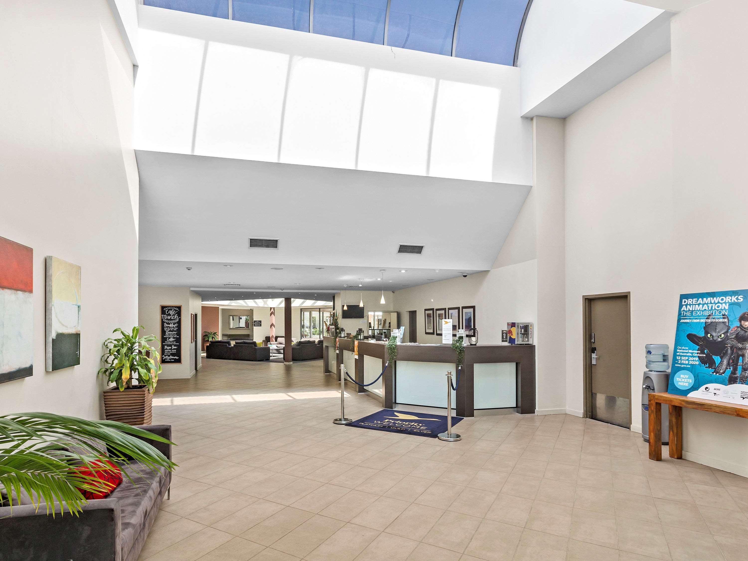 Ibis Styles Eagle Hawk Hotel 4*
