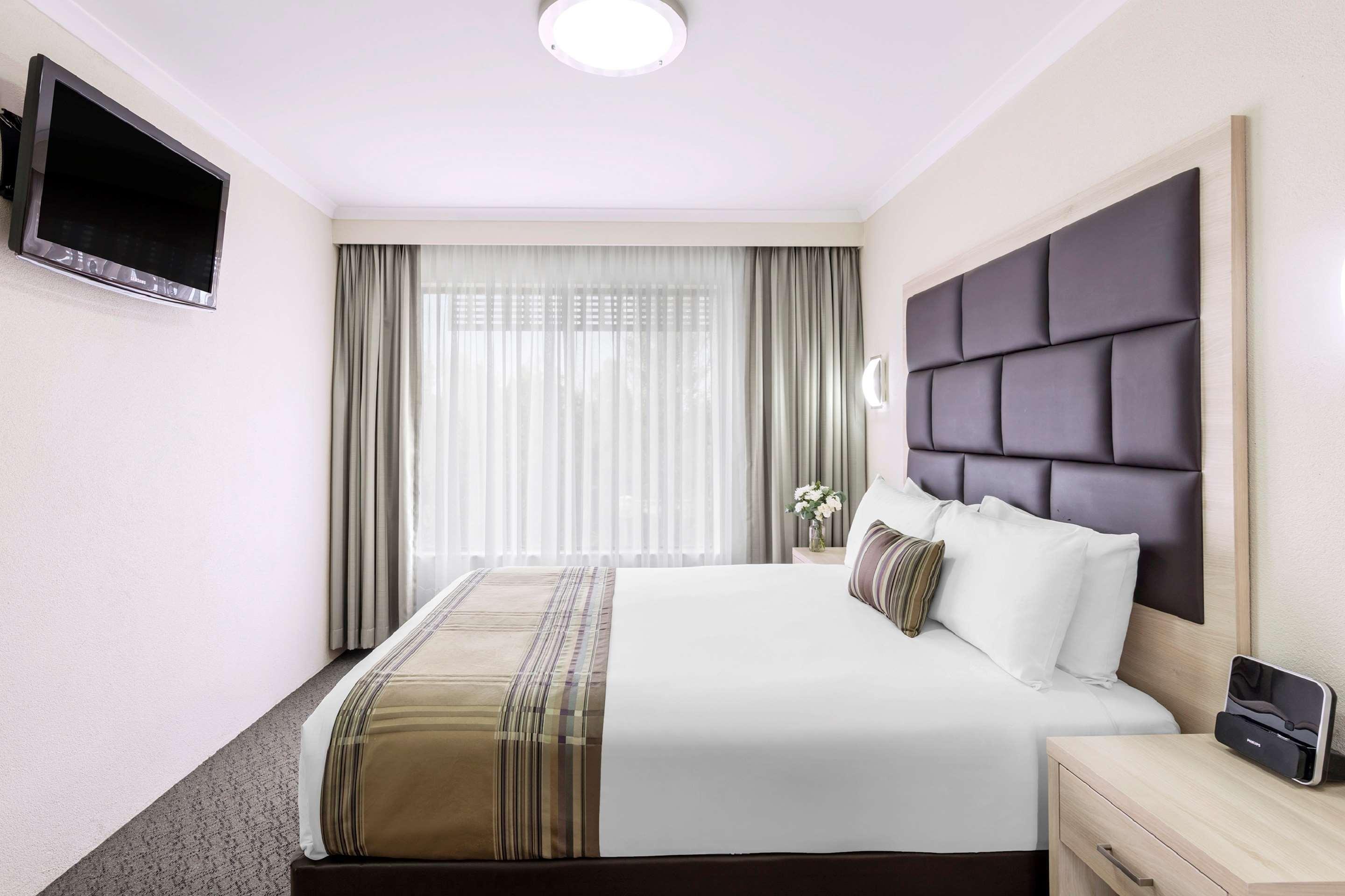 Garden Hotel, Western Signature Collection