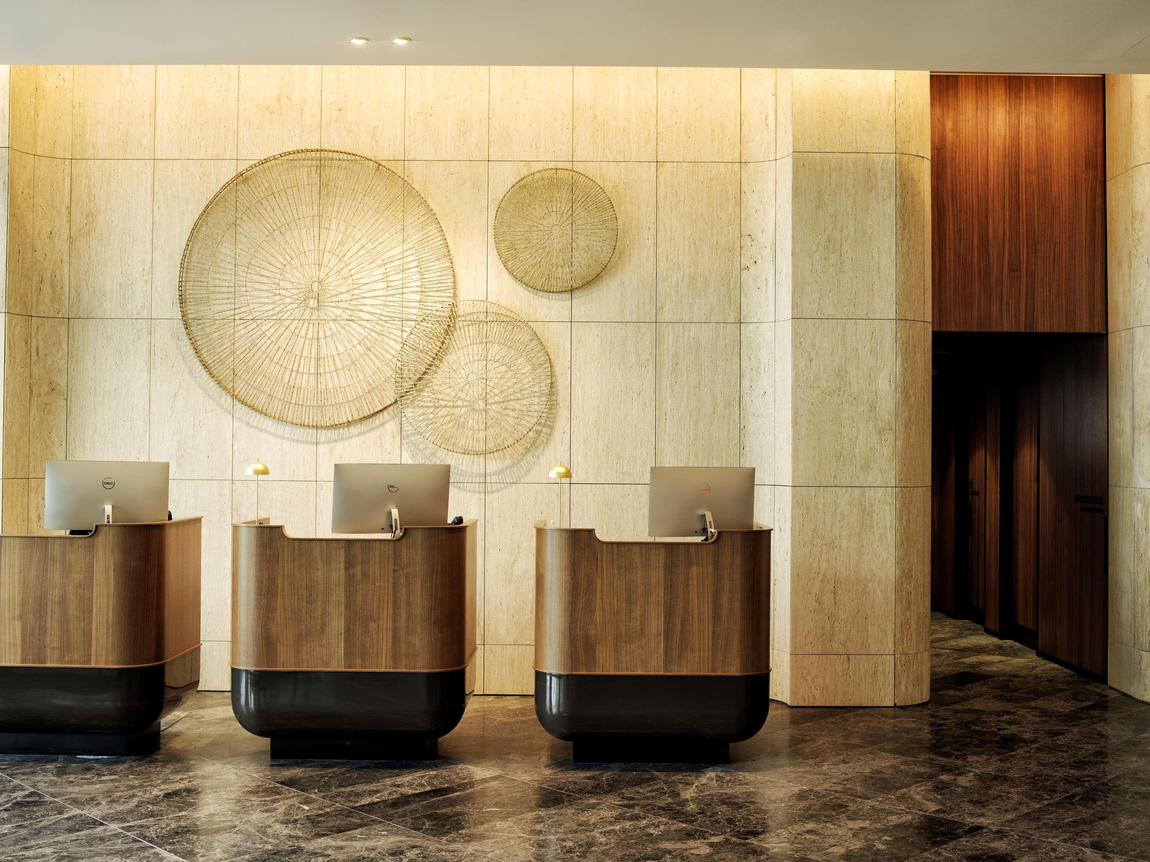 A By Adina Aparthotel Camberra