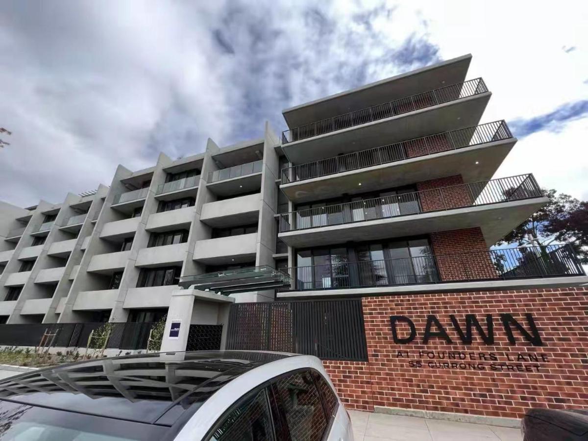 New 2 Bed 2 Bath Apt At The Heart Of - 2 Car Spaces Apartment Canberra