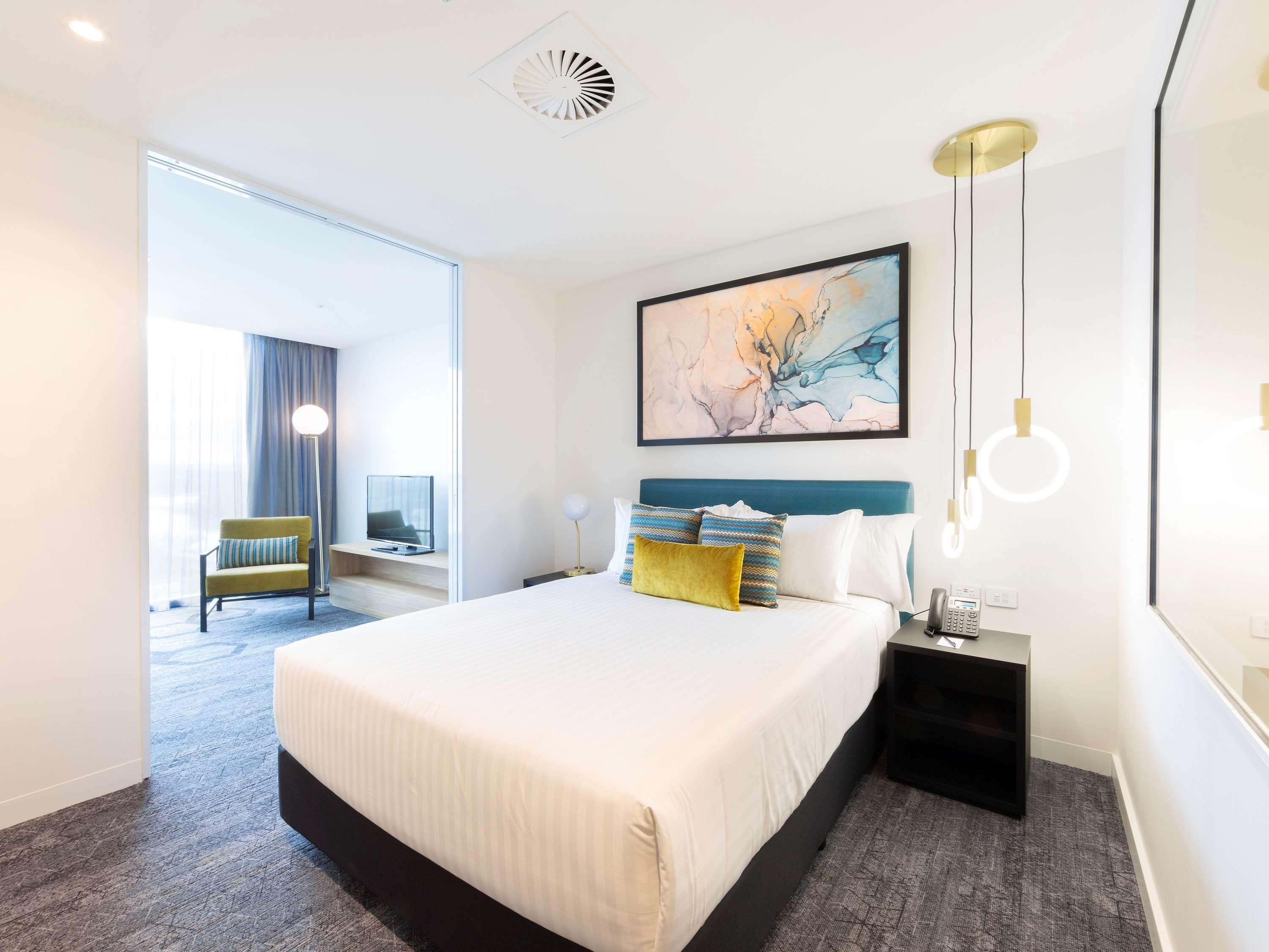 Mercure Belconnen 4*