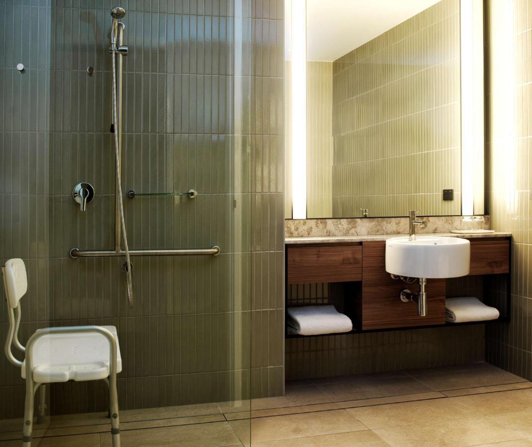 A By Adina Aparthotel Camberra