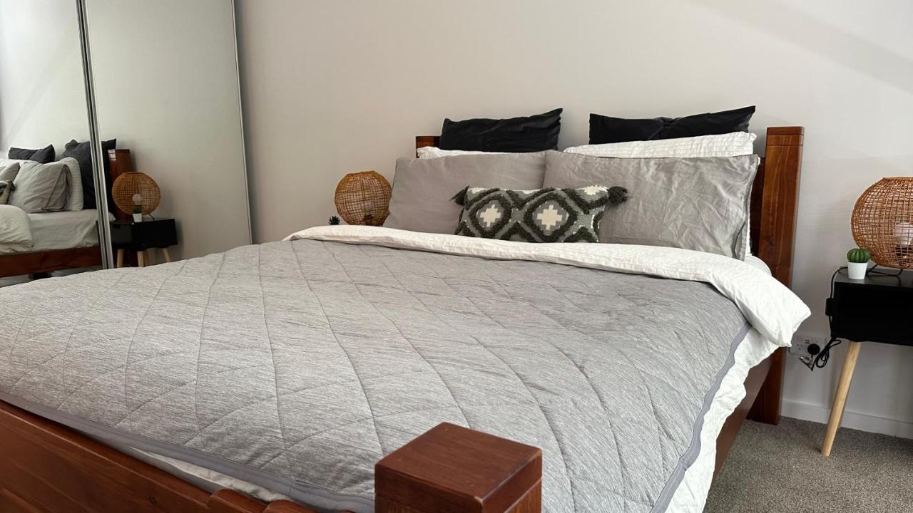 Brand New Luxe Sol Cbd One Bedroom Apartamento Camberra