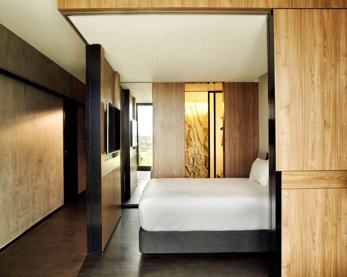 A By Adina Aparthotel Camberra