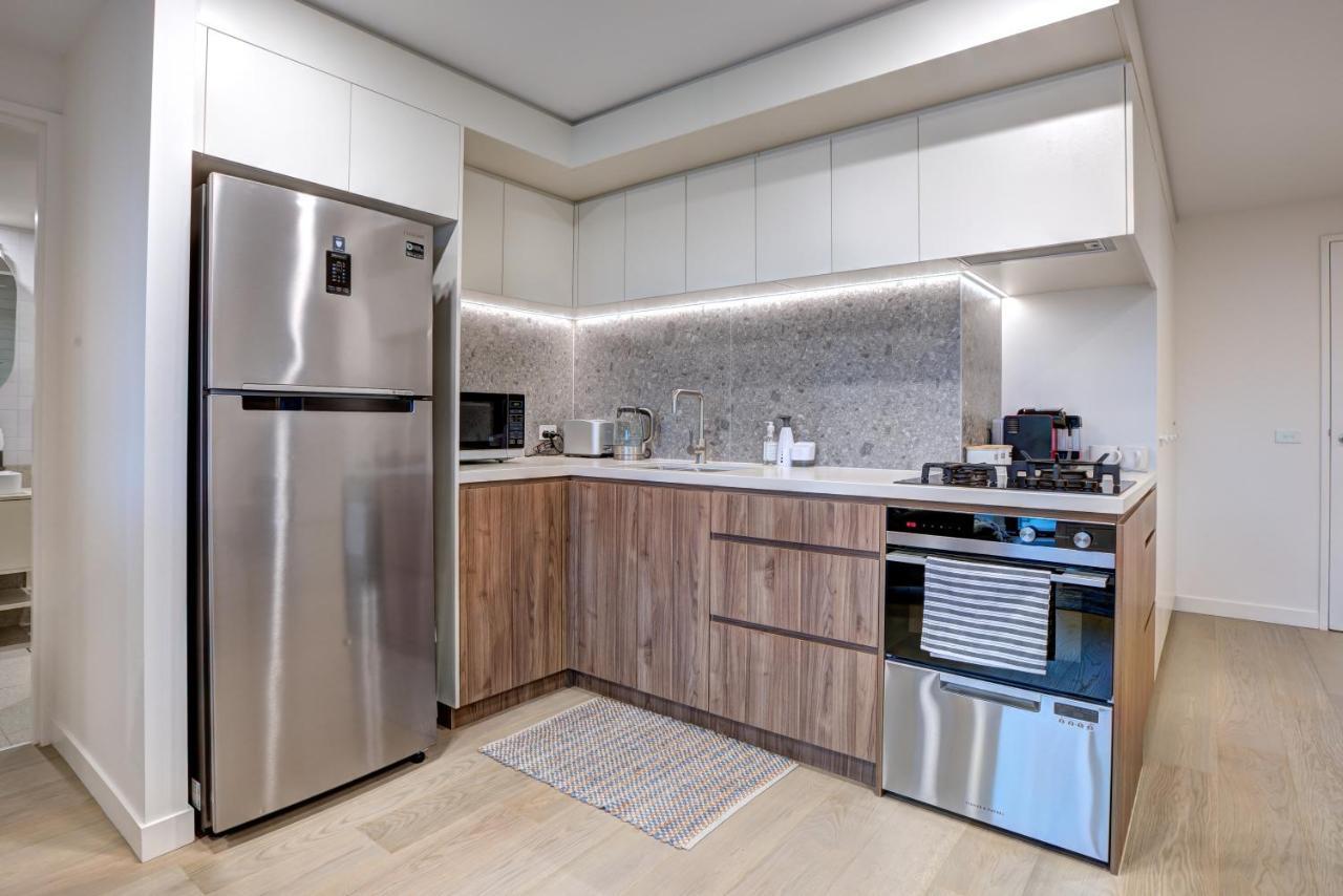 The Hamptons - Lux 2 Bed 2 Bath, Pool - Location *