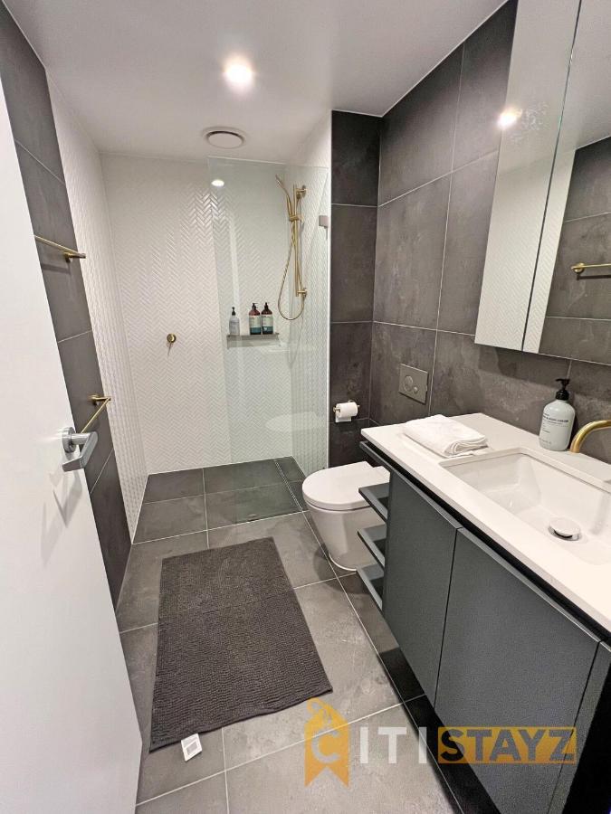 Beauty In Blue! 1bd 1bth 1crsp Apt - Great Location! Canberra