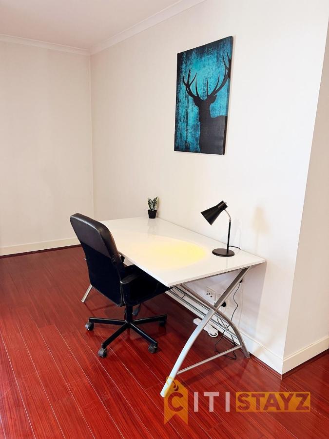 Spacious 1bd Penthouse - Close To Anu Camberra