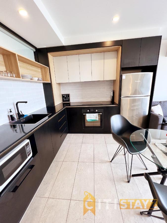 Stylish, Modern, Cute As A Button - Braddon Cbd Canberra