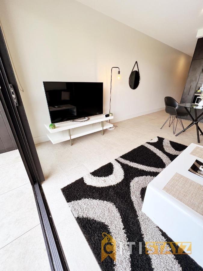 Apartment Stylish, Modern, Cute As A Button - Braddon Cbd Canberra