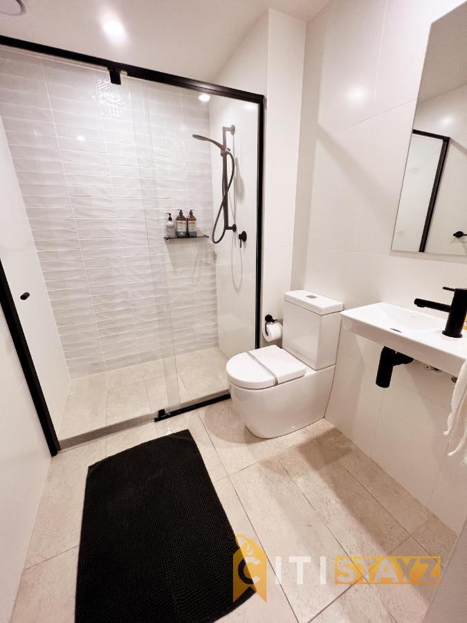 Apartment Stylish, Modern, Cute As A Button - Braddon Cbd Canberra