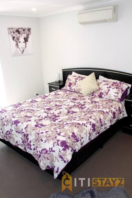Comfortable & Spacious -2bd 2bth - Braddon Apartment