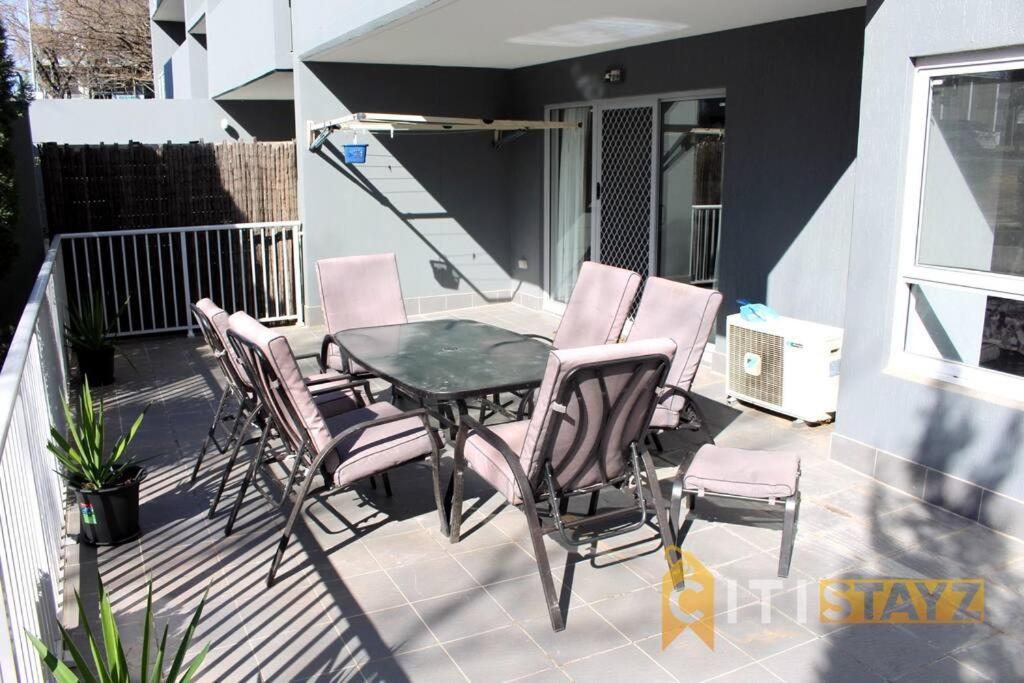 Comfortable & Spacious -2bd 2bth - Braddon