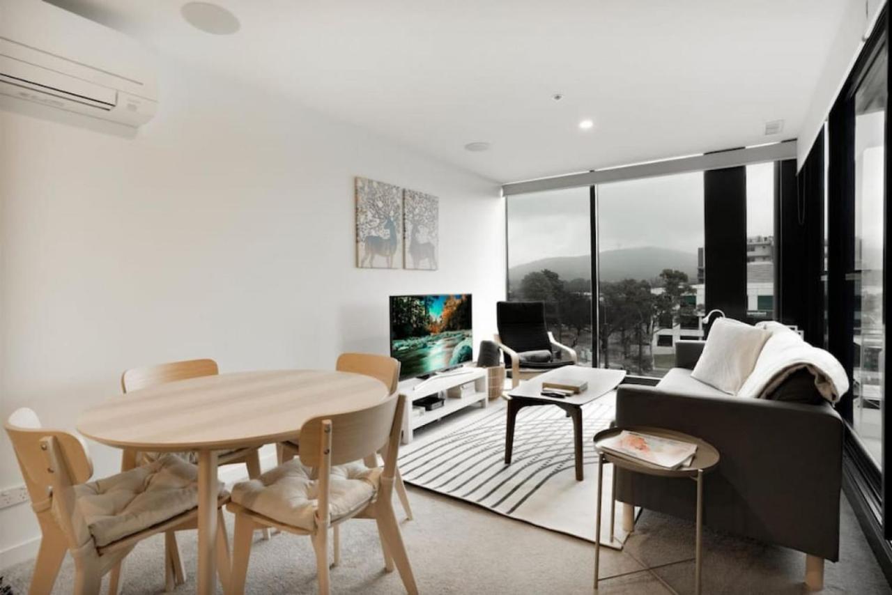 Apartment 1br Braddon Retreat With Mountain Views Canberra