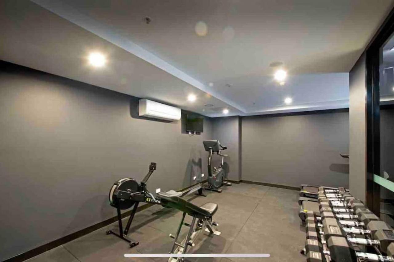 1br Braddon Retreat With Mountain Views Apartment