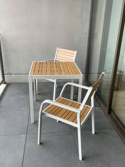 Apartment Lovely Cbd Two Bedroom Free Parking Canberra