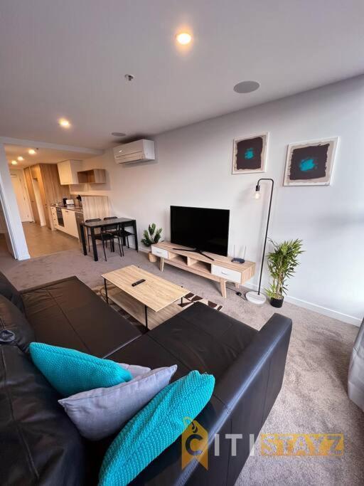 Magic At Midnight - Braddon Cbd - 1 Bd 1bth Apartment *