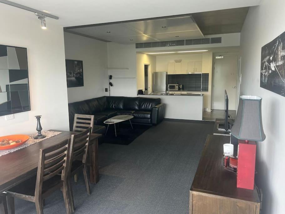 3br On Lonsdale St - Braddon - *