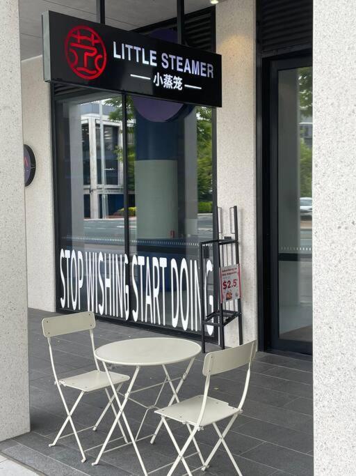 Lovely Cbd Two Bedroom Free Parking * Canberra