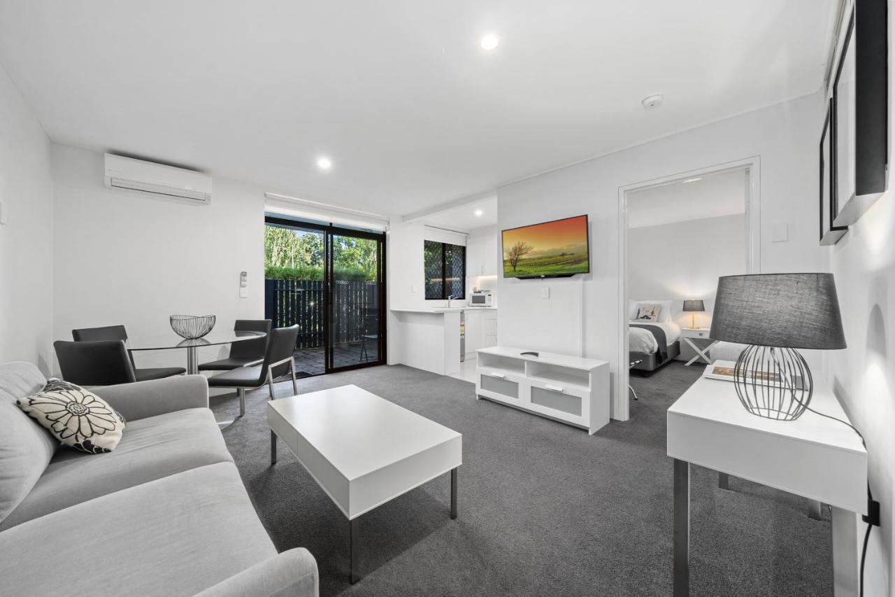 Aparthotel Manuka Park Serviced 4*