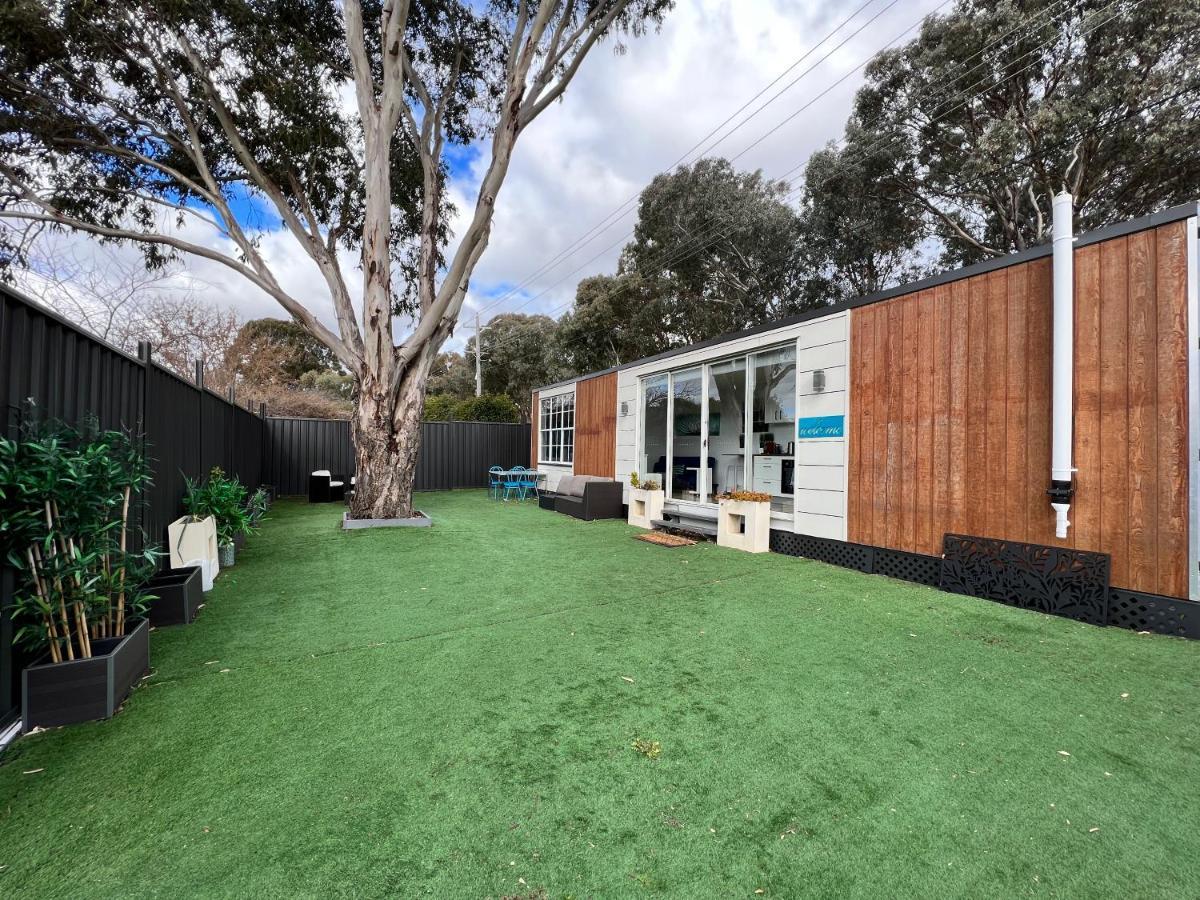 Tiny House In Belconnen 1br Self Contained Wine Holiday home Canberra