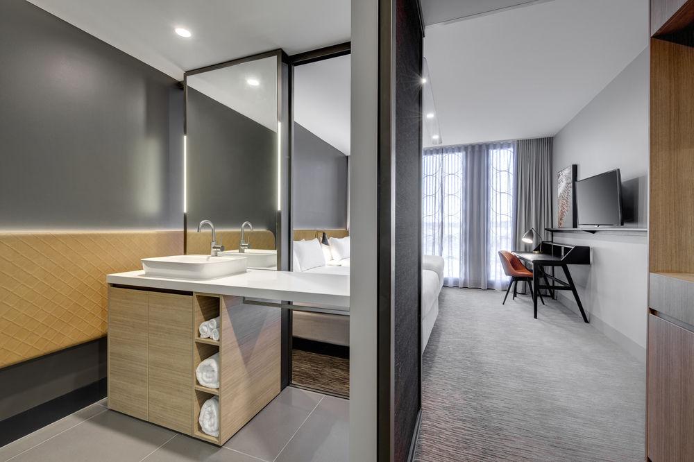 Vibe Hotel 4*