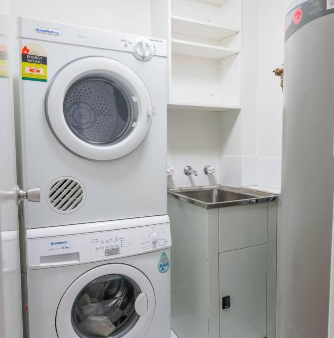 Apartment Modern Boutique Cbd 2br 1st Floor