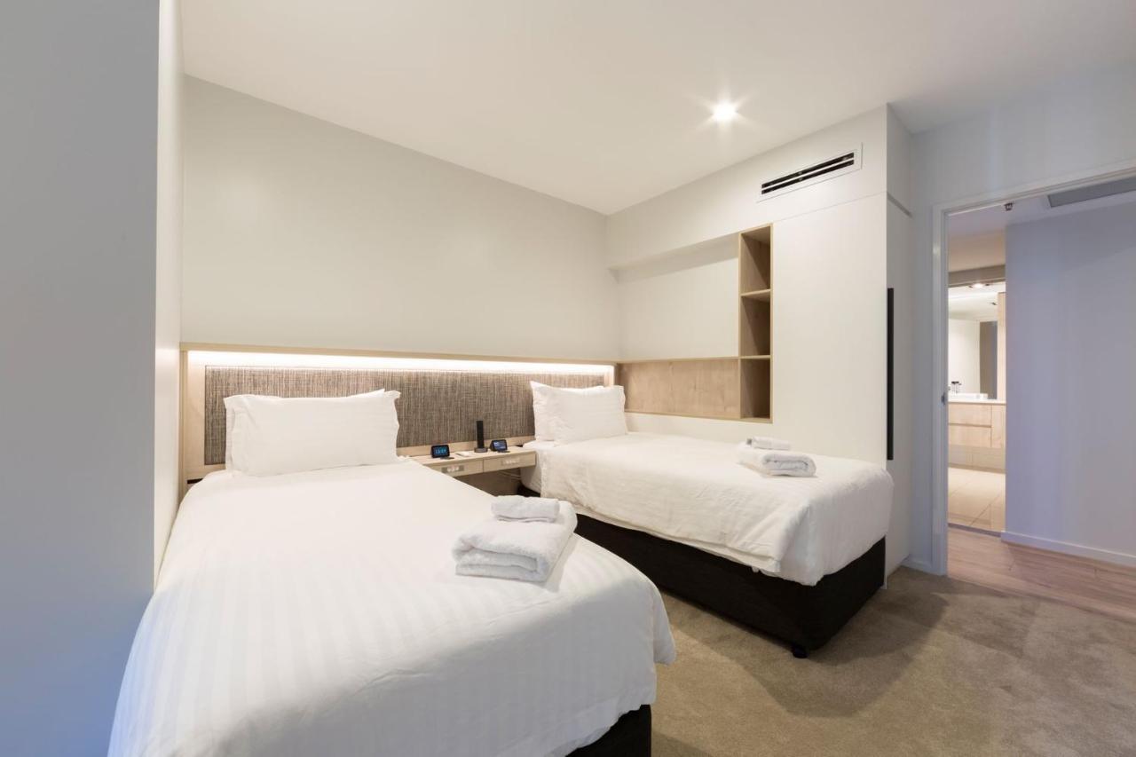 Accommodate - Metropolitan 70 * Camberra