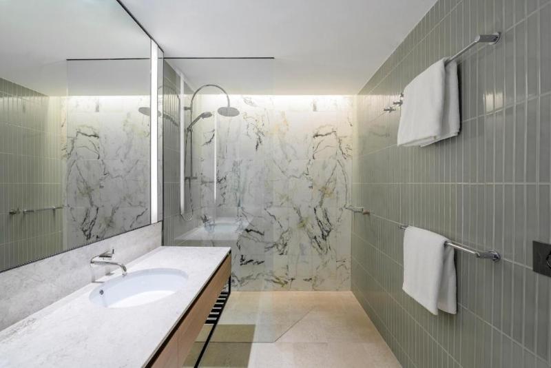 A By Adina Aparthotel Camberra