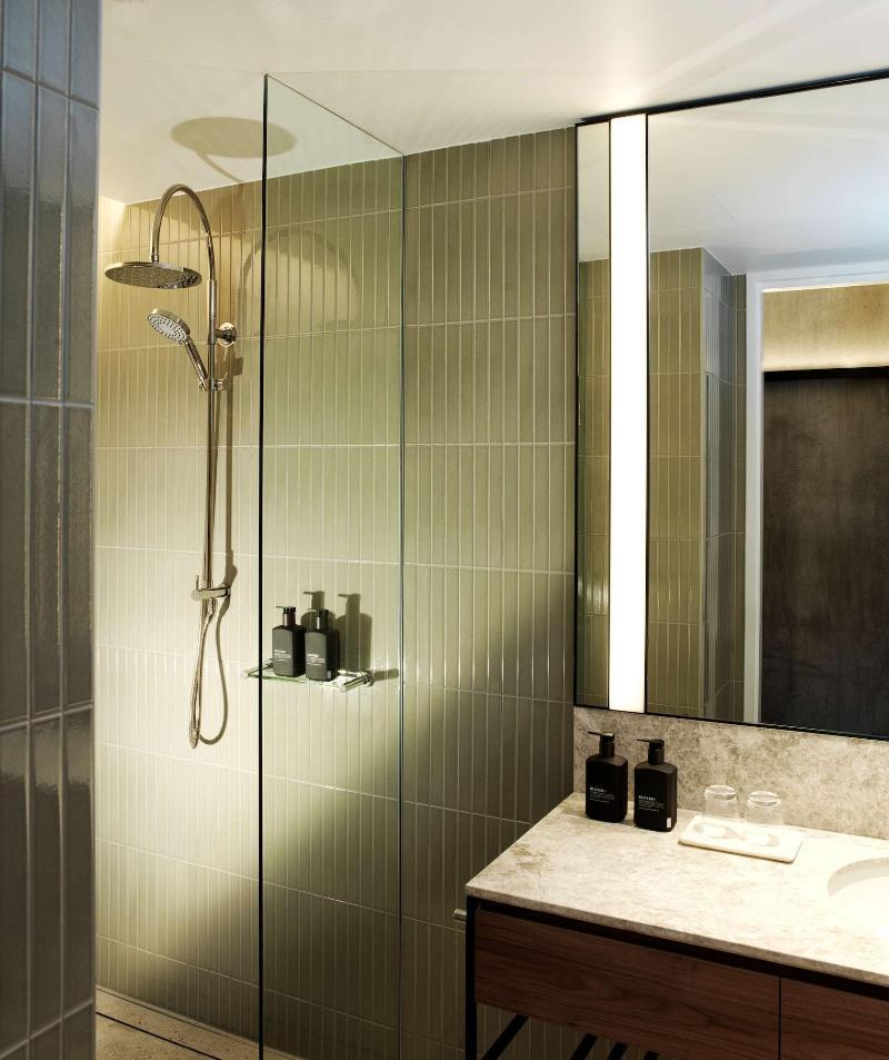 A By Adina Aparthotel 4*